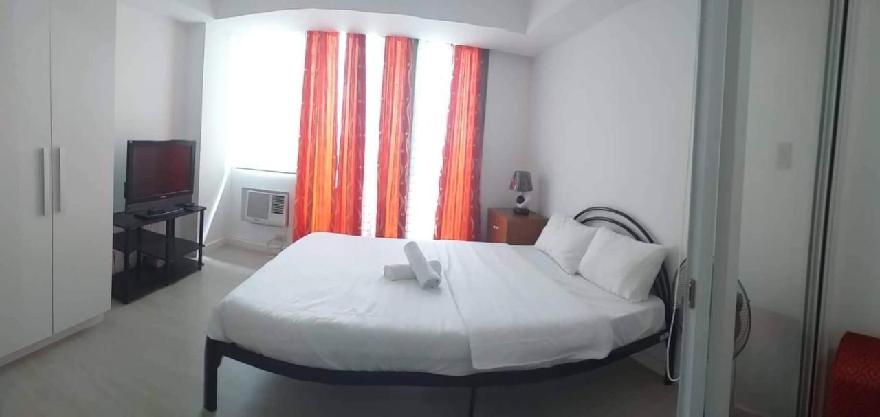 Azure C2 Balcony Wifi Near Mall Airport Multiple Units Paranaque City Ngoại thất bức ảnh