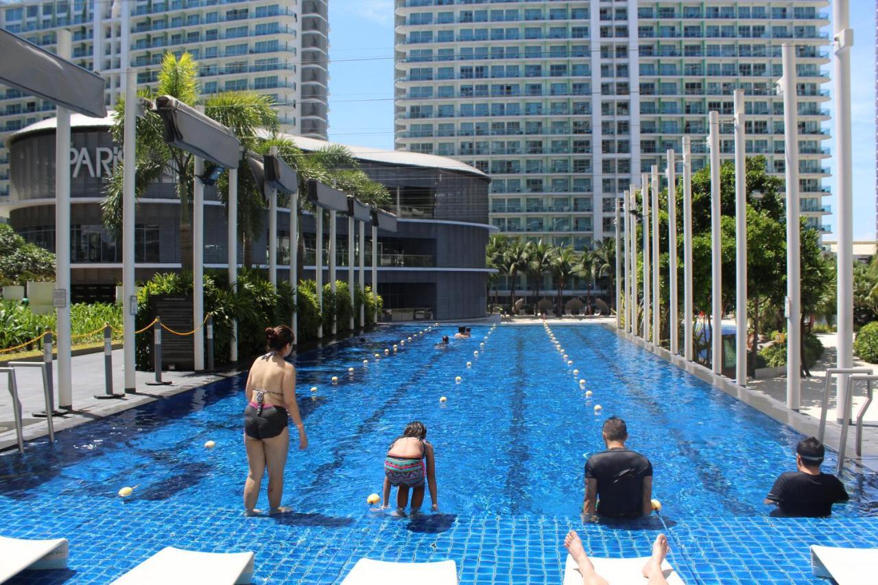 Azure C2 Balcony Wifi Near Mall Airport Multiple Units Paranaque City Ngoại thất bức ảnh