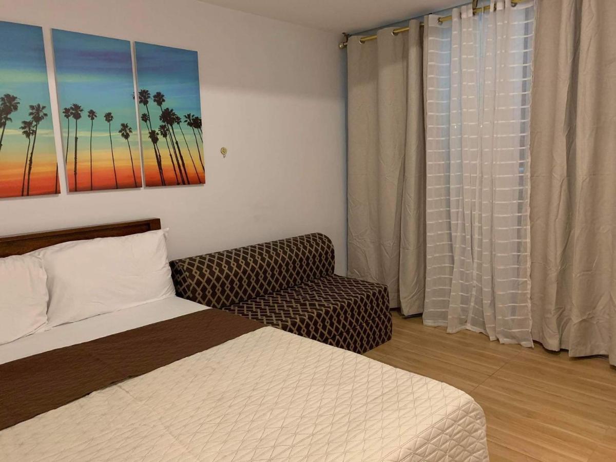 Azure C2 Balcony Wifi Near Mall Airport Multiple Units Paranaque City Ngoại thất bức ảnh