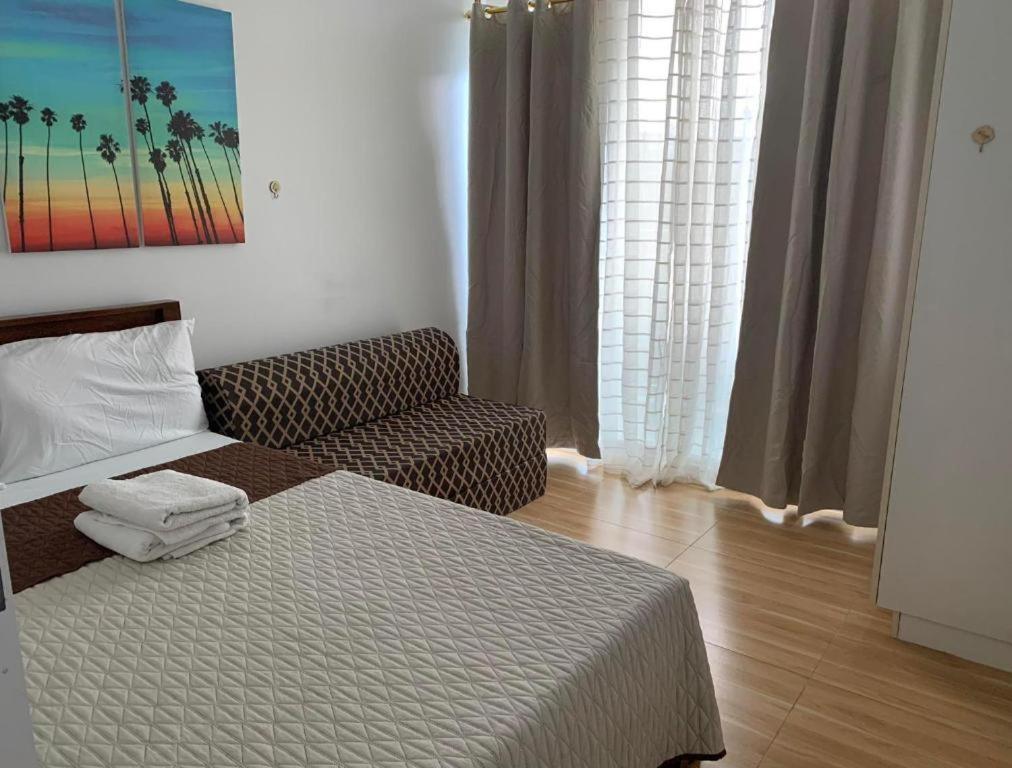 Azure C2 Balcony Wifi Near Mall Airport Multiple Units Paranaque City Ngoại thất bức ảnh