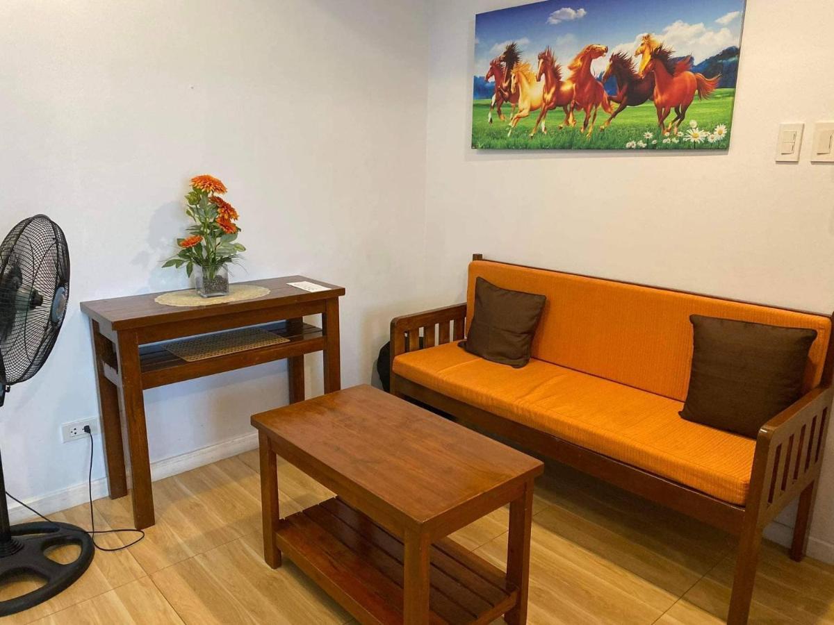 Azure C2 Balcony Wifi Near Mall Airport Multiple Units Paranaque City Ngoại thất bức ảnh